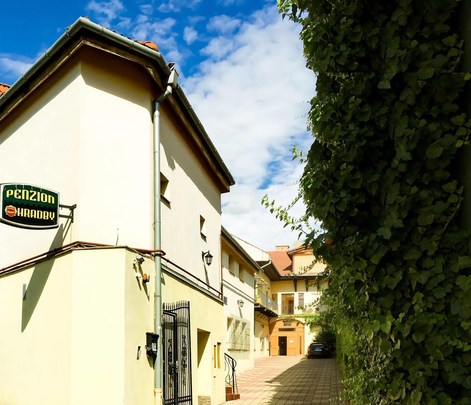 Penzion Hradby Prešov Buitenkant foto